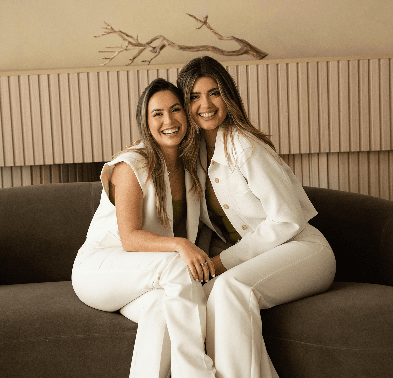 Adriana y Stephanie
